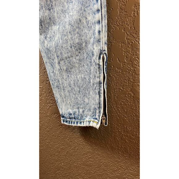 Vintage Guess Acid Wash Jeans – Size 28 - Picture 3 of 7